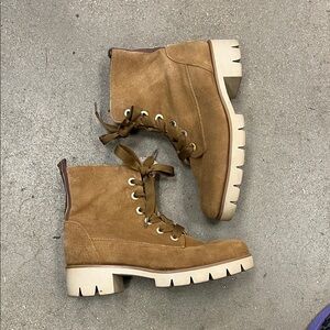 Gabor 9 Tan Suede Ankle Boots